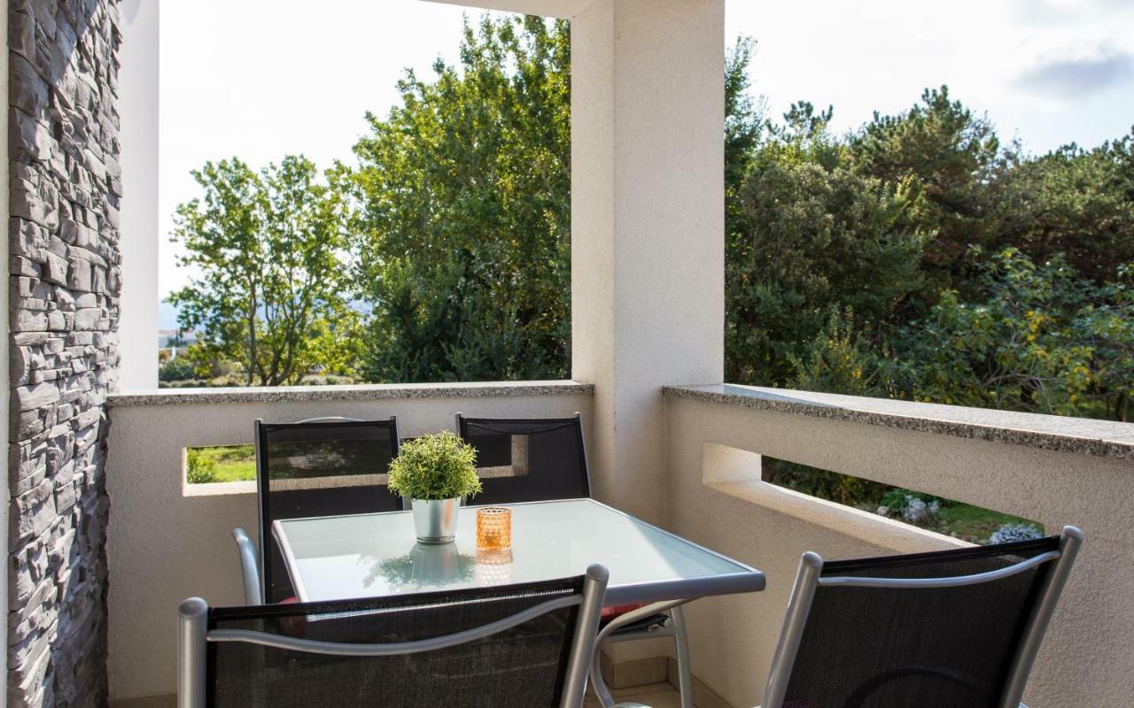Apartments Matea I Baška Exterior foto