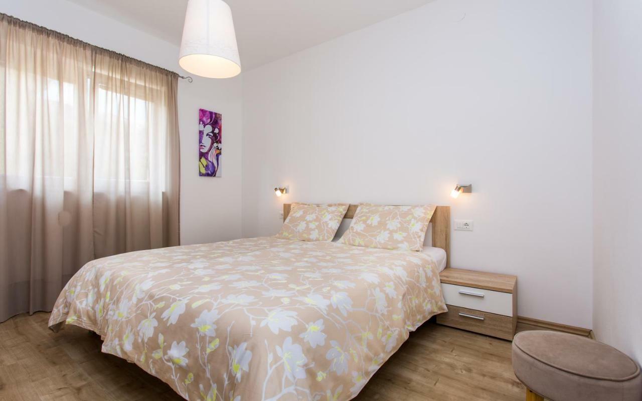 Apartments Matea I Baška Exterior foto